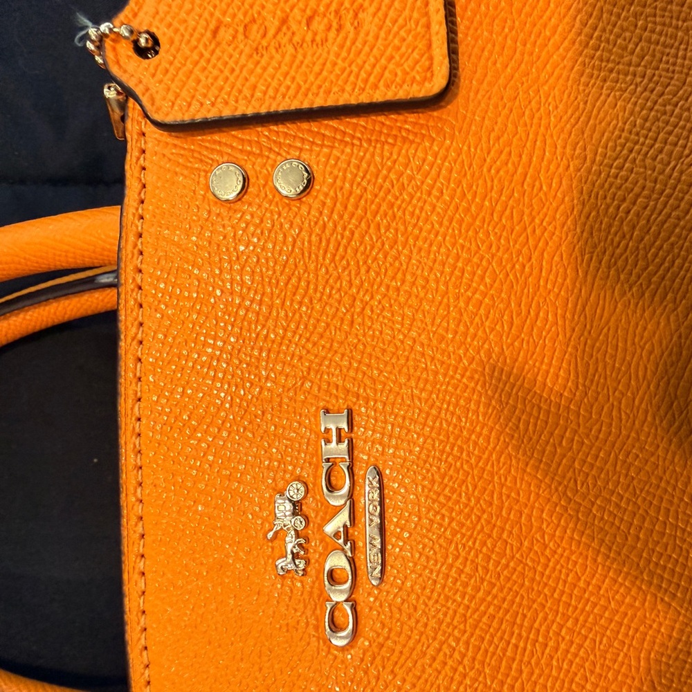 Coach Mini Lillie Carryall – Bright Orange - Picture 2 of 11